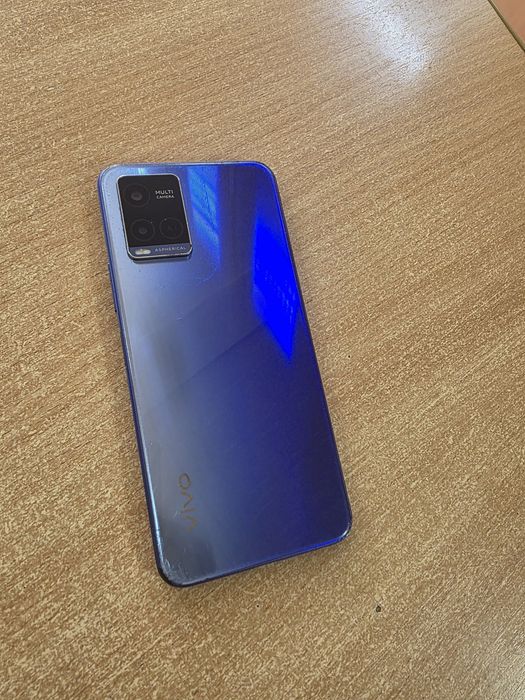 Vivo Y21, память 64 Гб