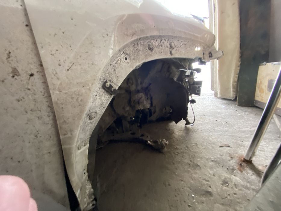 Geely atlas в аварийном состоянии