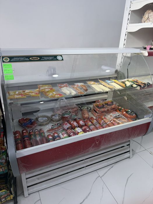 Холодильник витринный