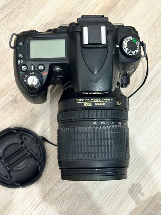 Зеркальная камера Nikon D90