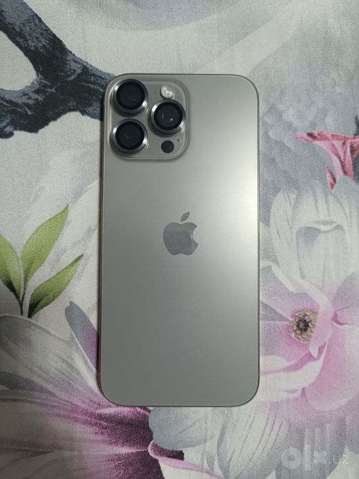 Продаю Iphone 16 pro max на 256гб