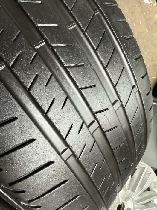 4x Anvelope Vara 275/35 21 cu 245/40 21 runflat - Bridgestone Alenza 0