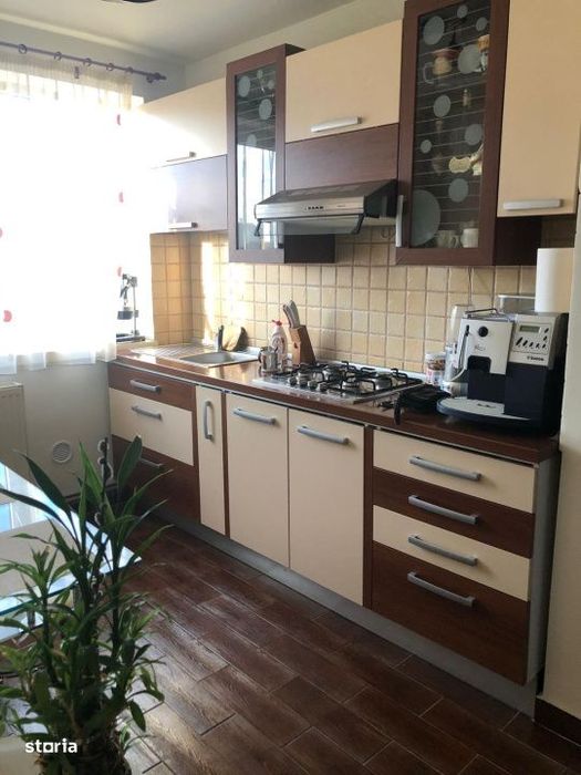 Apartament 2 camere, 50 mp, zona Central - Presco