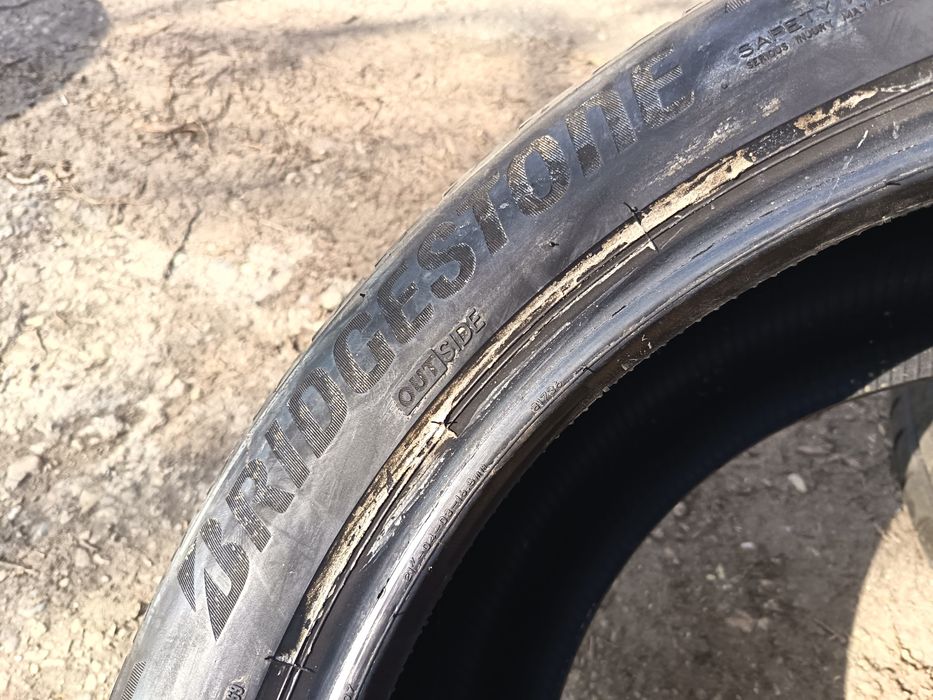 Anvelope vara 285 40 21 Bridgestone 5.8mm