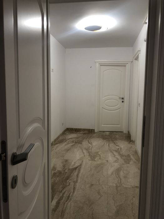 Închiriez apartament 2 camere decomandat/ pretabil spatiu