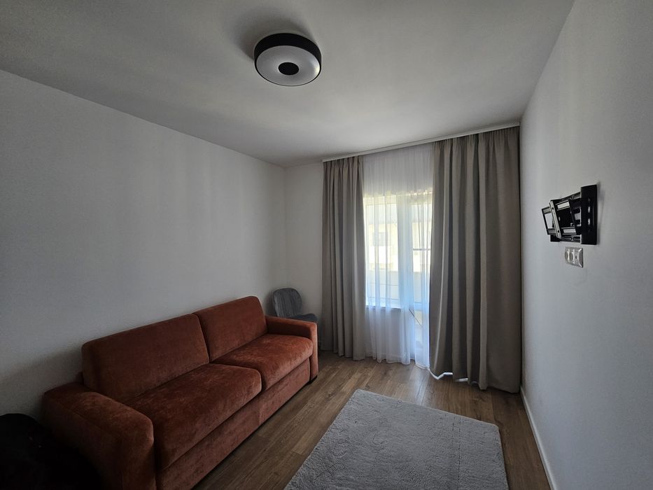 Apartament 3 camere, et.3, parcare privata