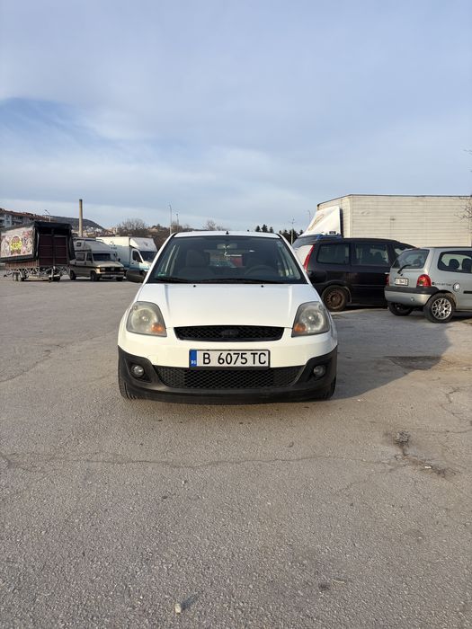 Форд фиеста 1.4TDi