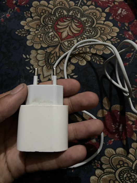 Iphone 25w orginal zaryadka
