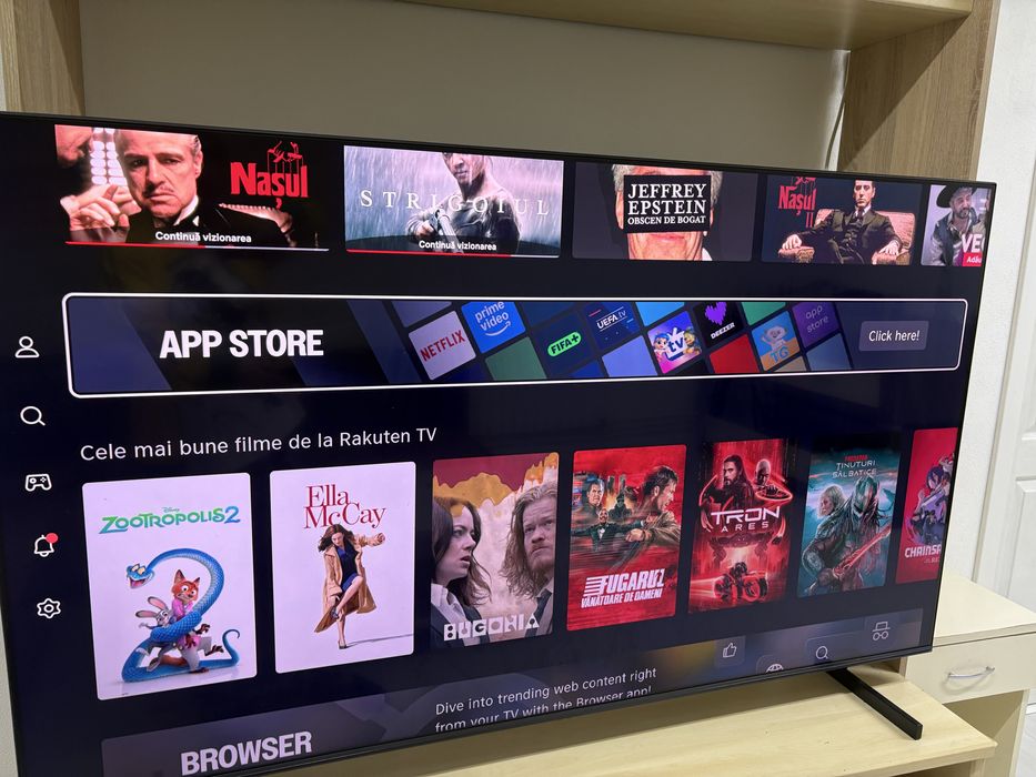 Vând televizor hiense in stare perfecta