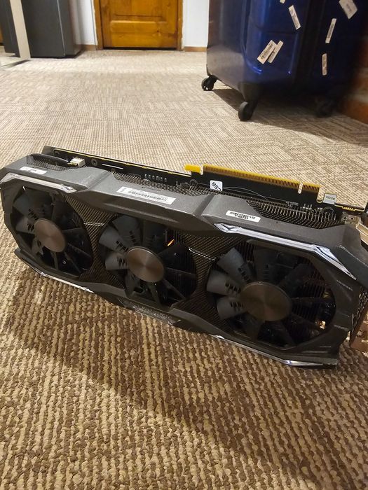 Zotac 1070ti 8Gb 3fan, excellent!