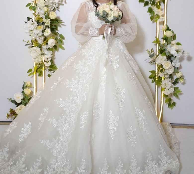 Свадебное платье