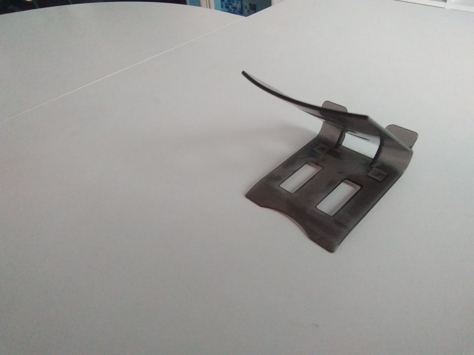 Оригинална стойка за всякакви  смартфони и джѝесеми