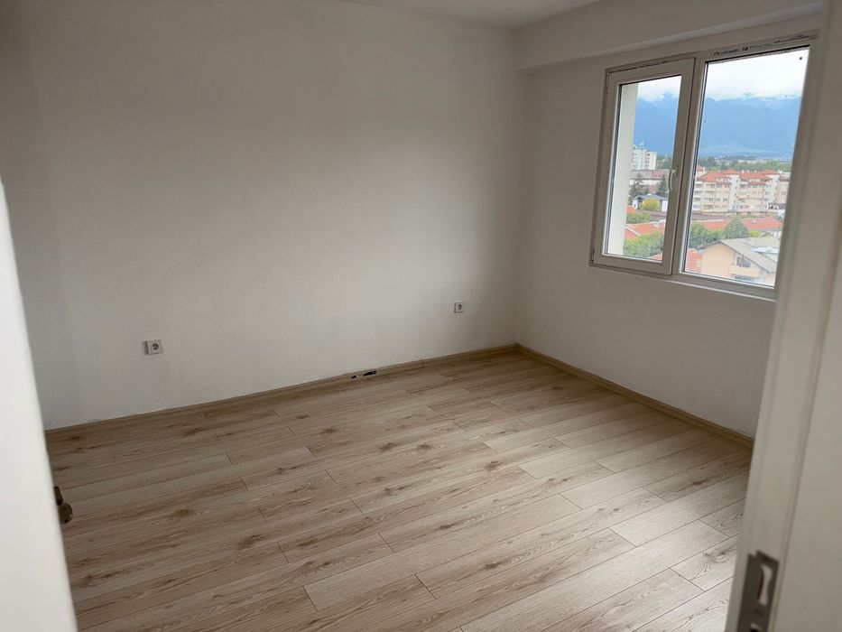 Продава се Двустаен апартамент в Разлог - 67 кв.м за 777 €/кв.м - Снимка #6