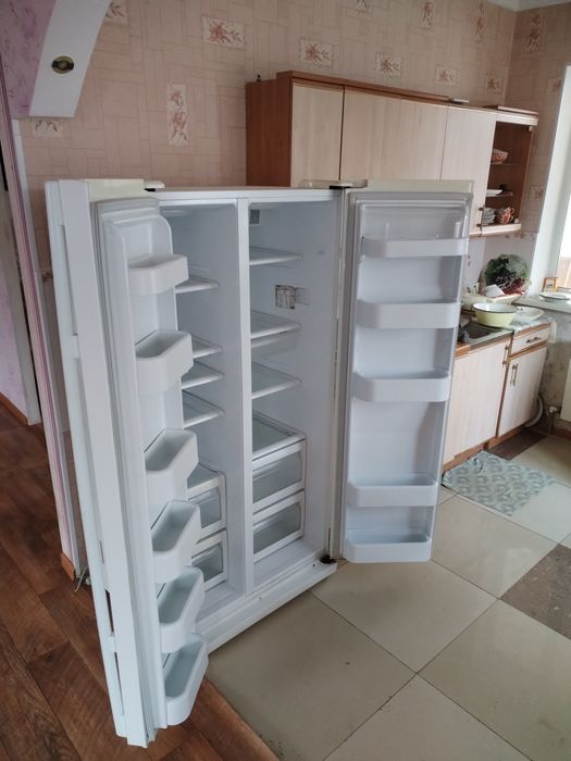 Продам холодильник самсунг