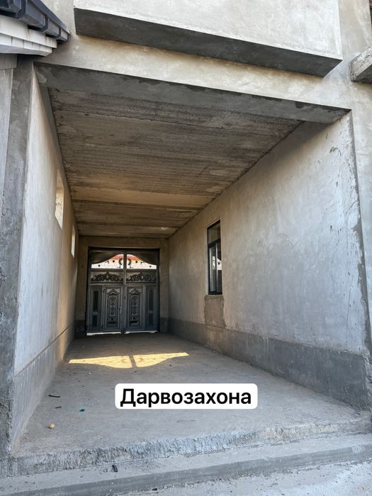 Таун хаус сотилади 3 соток мотрид. собственник
