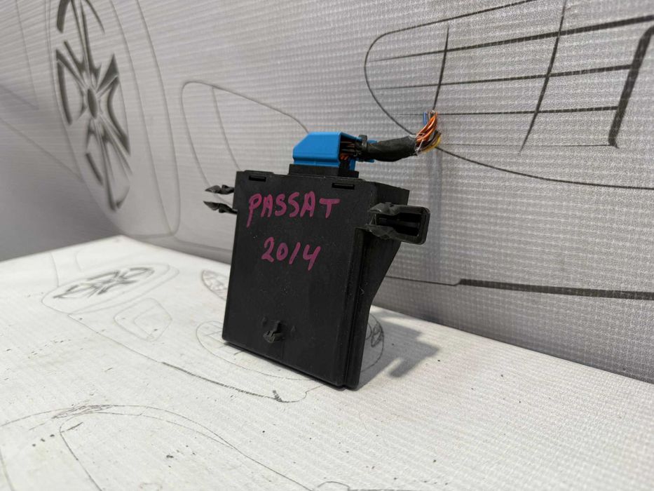 Interfață CAN Gateway / Unitate control rețea Volkswagen Passat B7 7N0907530AR 2014 / [2011-2014] / (5C3)