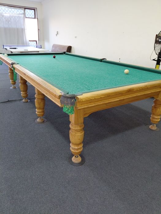 Bilyardni stol sotiladi