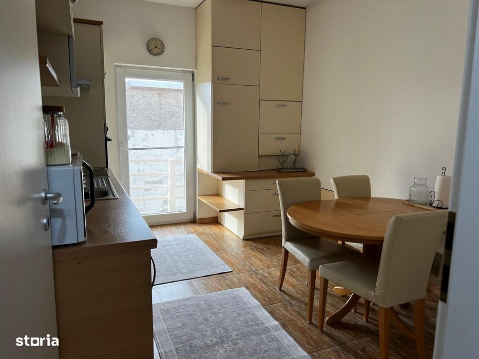 Vand ap decomandat, in vila noua, curte proprie si loc de parcare!