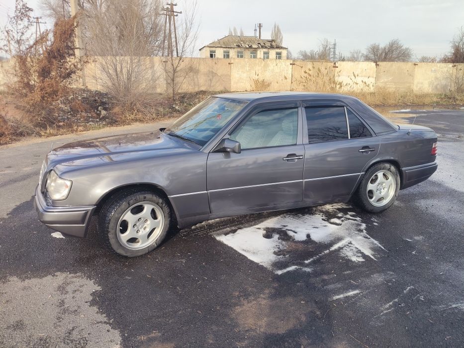 Мерседес 220Е автомат