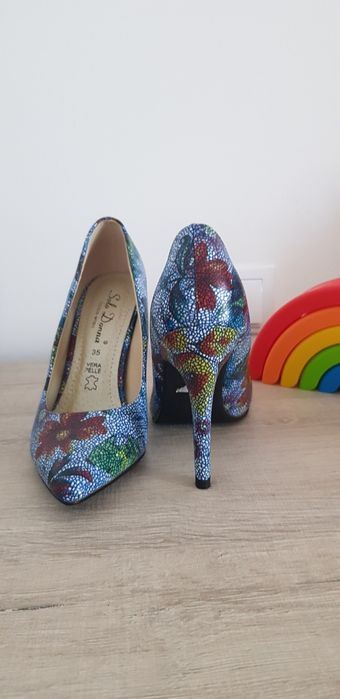 Pantofi Stiletto, nr. 35, Solo Donna, model floral