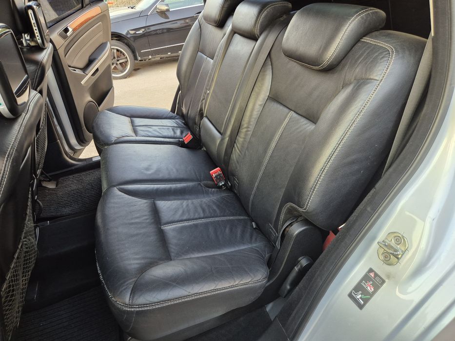 Салон Мерцедес ГЛ Х164 седалки Mercedes GL X164 черен кожен салон