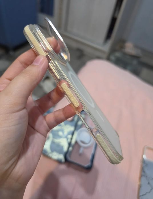 Чехлы на iPhone 16 pro max