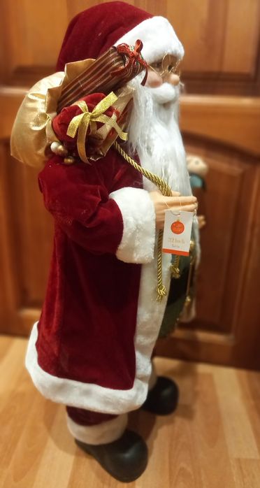 Продается Дед мороз, новый, высота 90 см