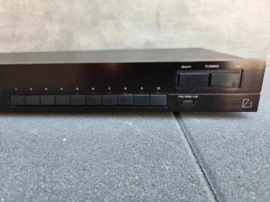 Tuner Luxman T-111L