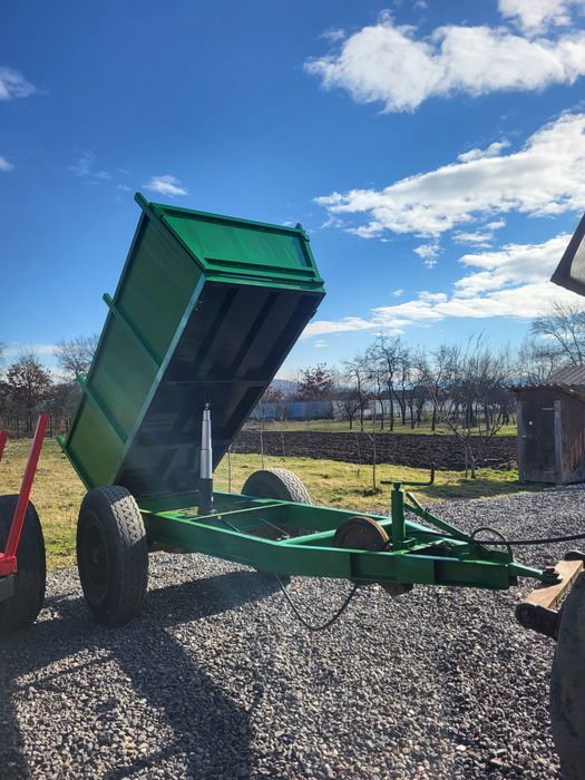 Remorca basculabila tractor