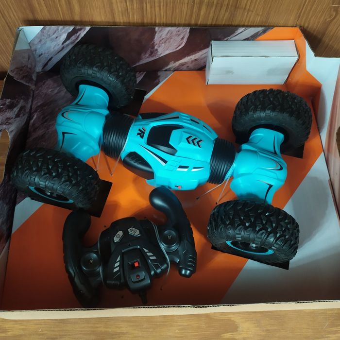 Перевёртыш радиоуправляемый вездеход трюковая машинка трансформер пулт