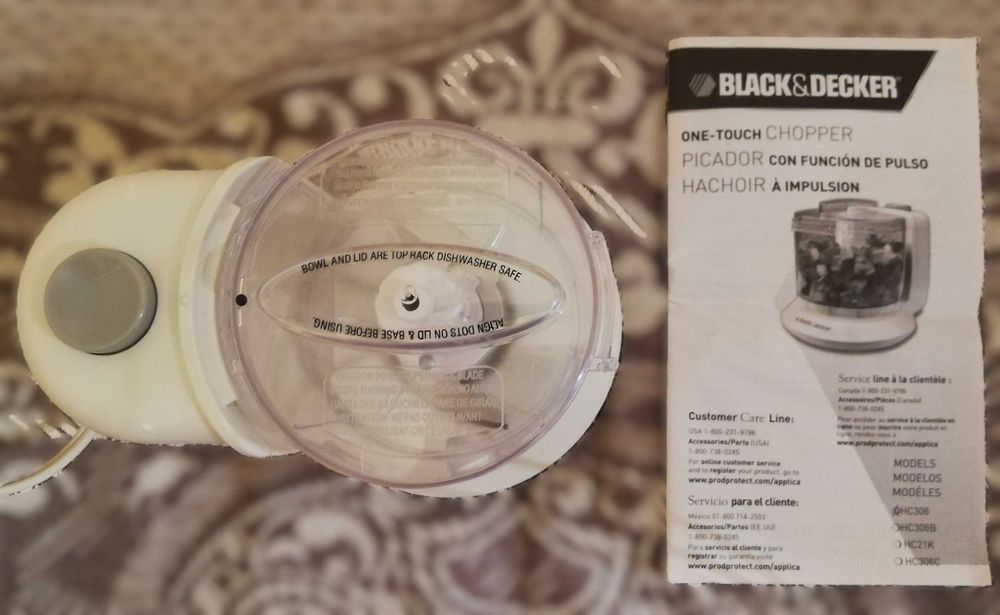 Электрический чоппер Black&Decker HC306