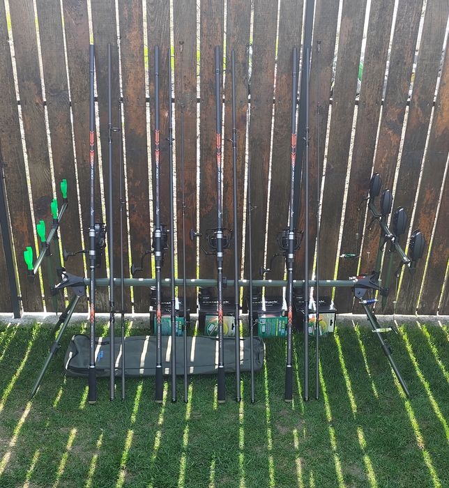 4 Lansete Carbon 3,90m,4 Mulinete 7000 cu Baitrunner,Rod Pod,Senzori