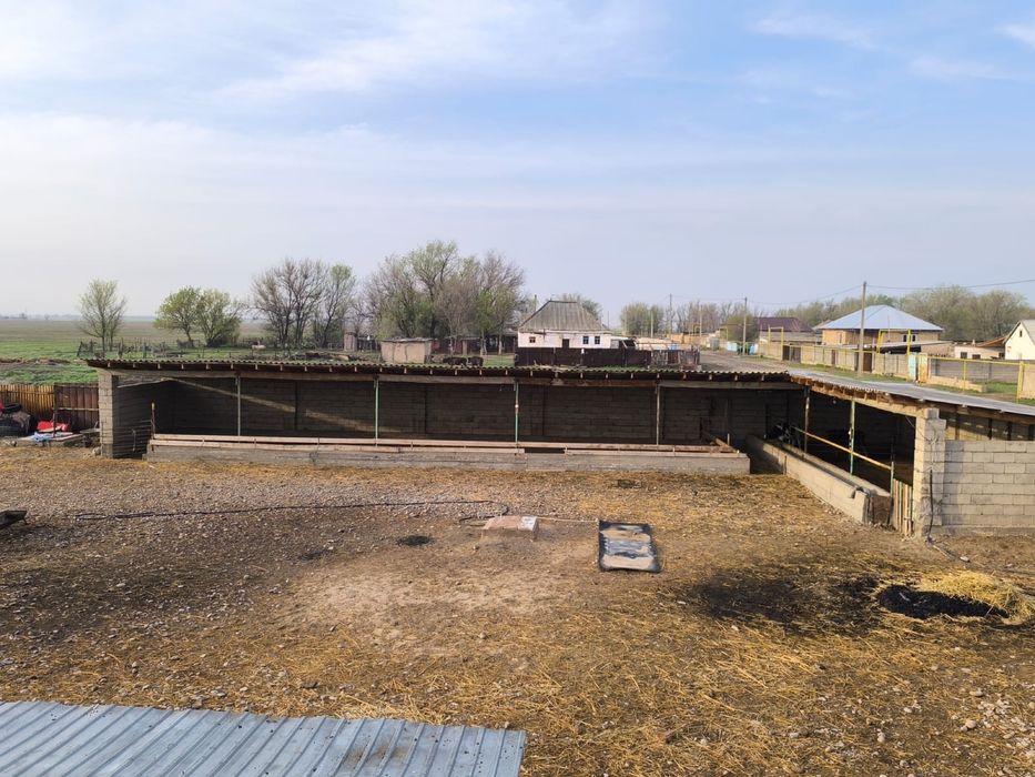 Мал шаруашылығына қолайлы үй сатылады