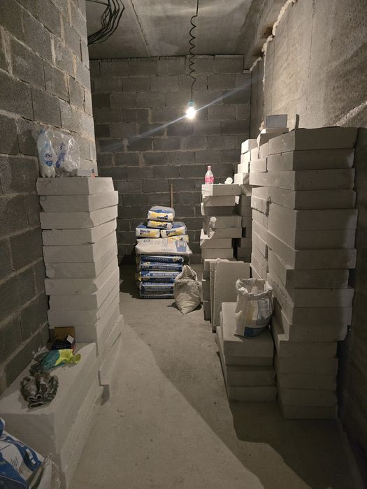 Строительный материал