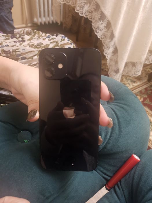 Iphone 12  normal