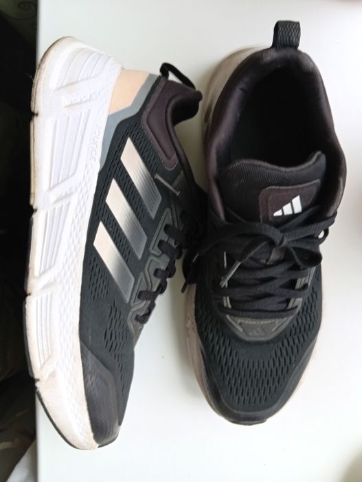 Продам кроссовки adidas оригинал