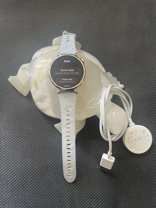 Смарт часовник Huawei watch gt 5