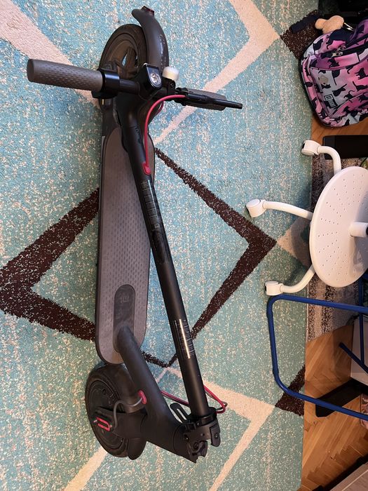 Trotineta electrica XIAOMI M365