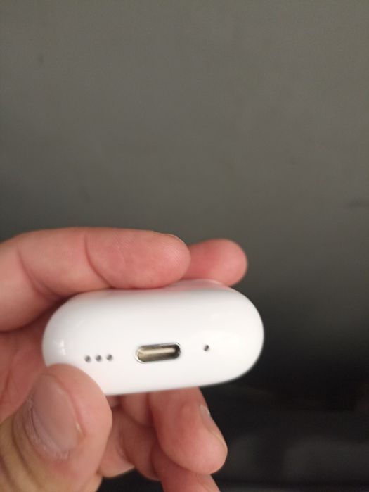 Designed by Apple  USA