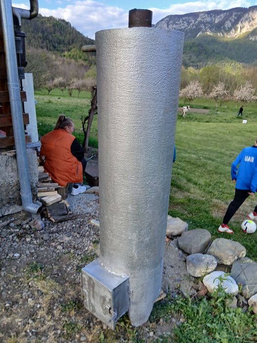 Vând boiler baie