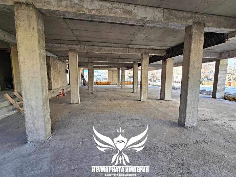 Под наем помещение, ателие, магазин, офис, склад 300кв.м гр.Асеновград