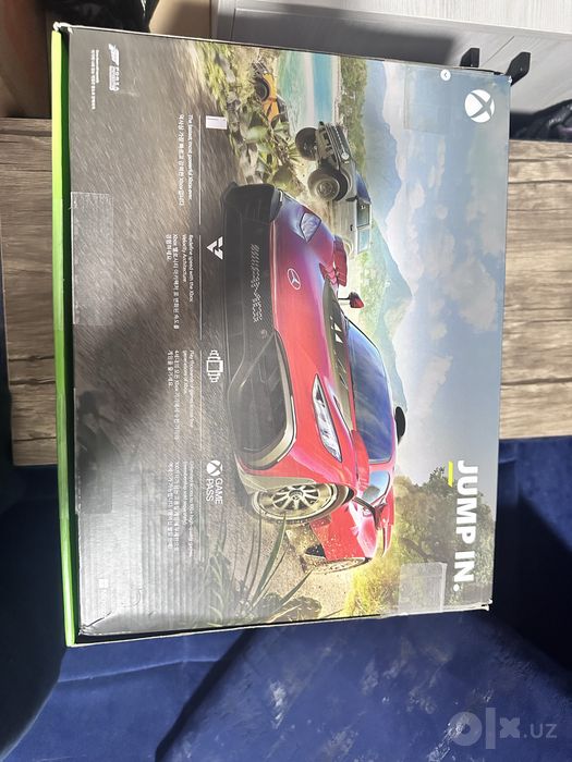 Продам Xbox X 1TB для игр гта6 понянит и еще качетво вытягивает