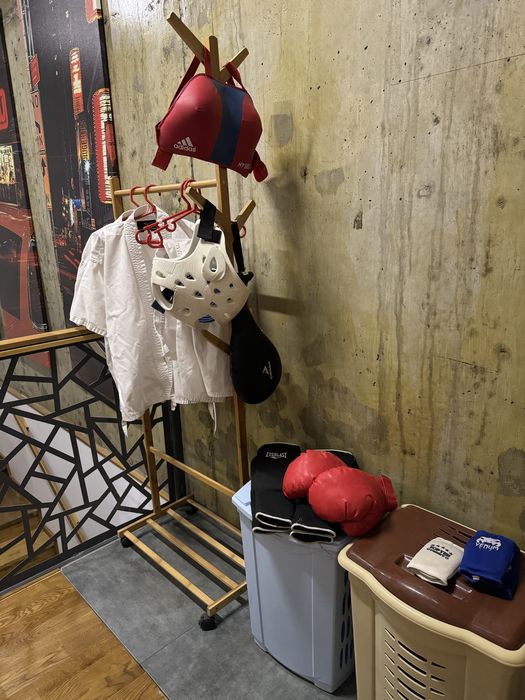 Кимоно, шлем и защита