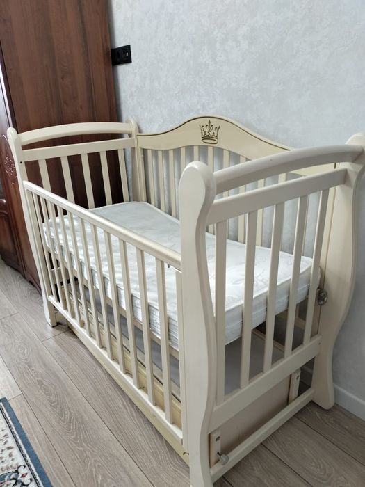 Детская кровать б/у