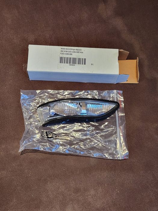 Мигач в огледалото десен за Мерцедес Mercedes A / B Class w245 / w169