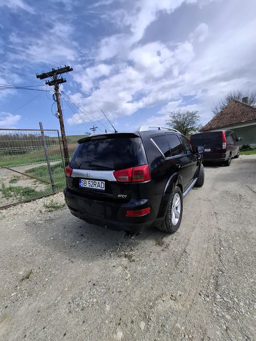 Vând sau schimb peugeot 4007 din anul 2008 !!