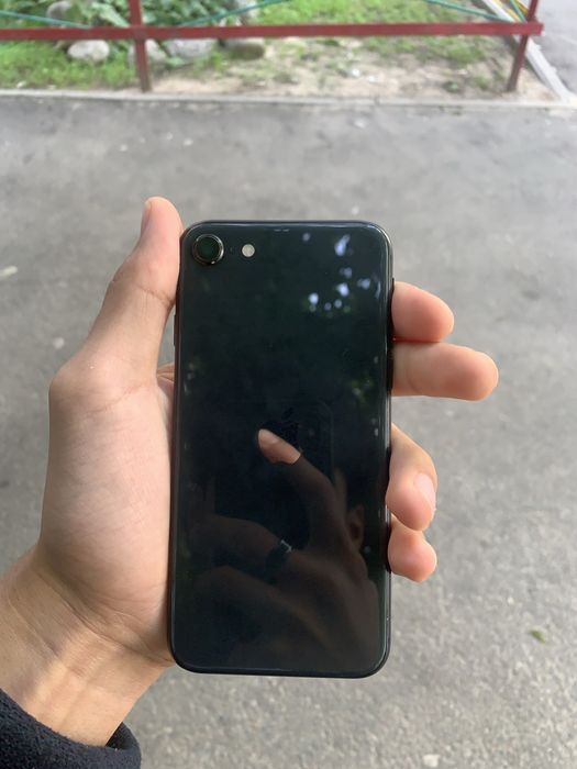 iPhone SE 128 GB