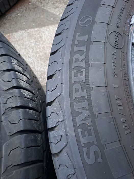 Semperit van,life 215 60 17 ц  2025 година