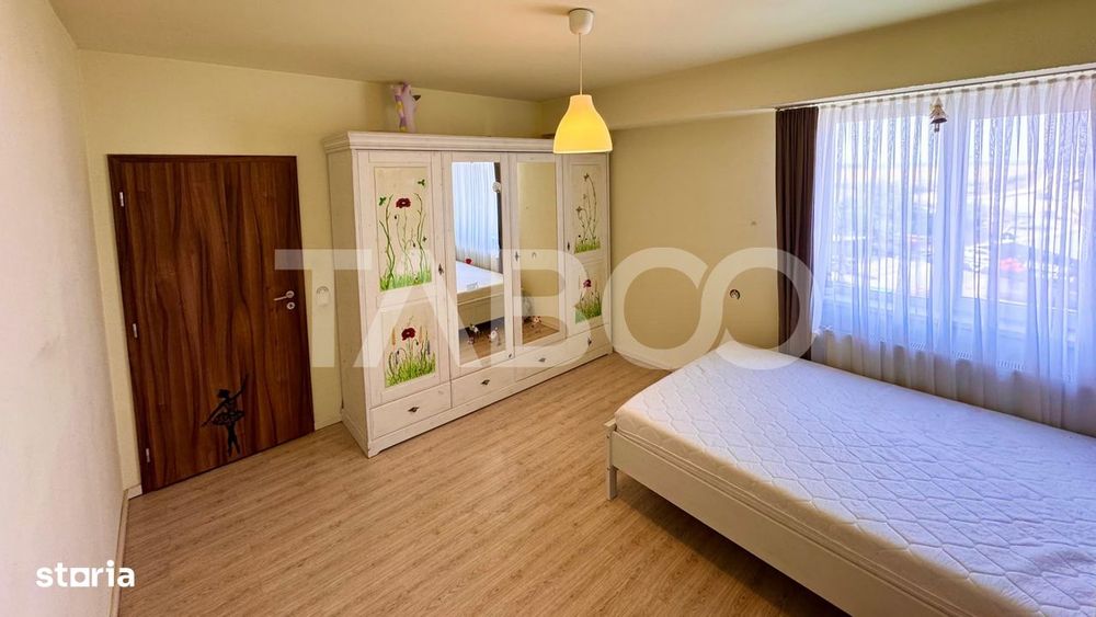 Apartament decomandat 2 camere 55 mpu balcon 3 mp de vanzare