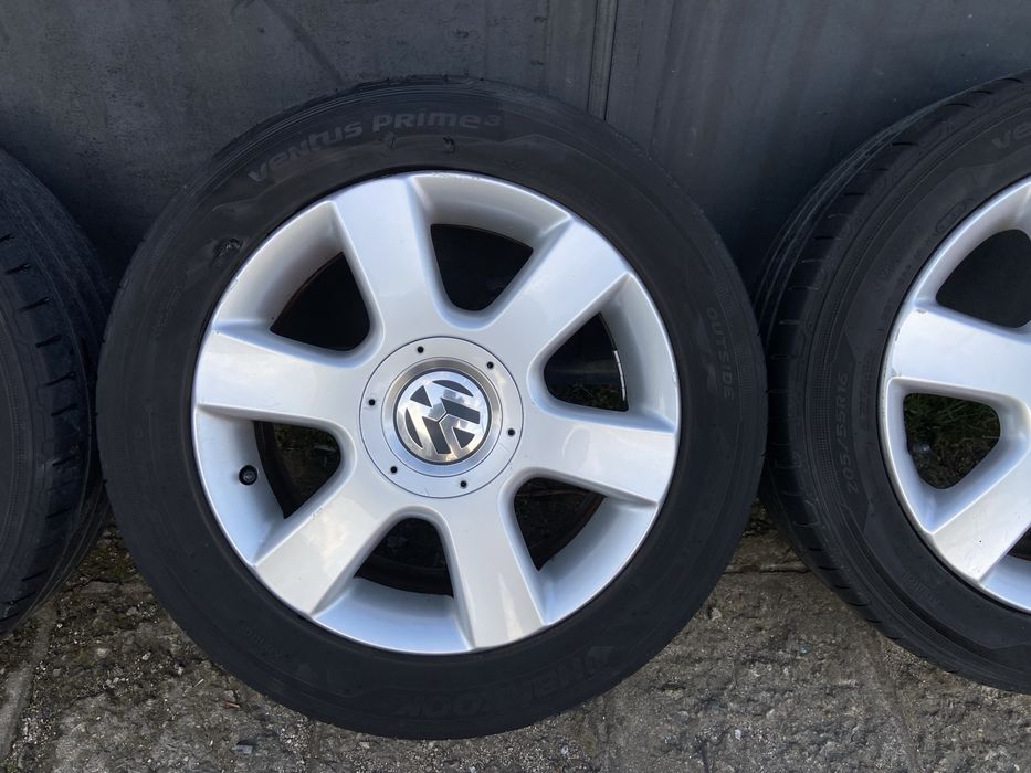 4бр. Алуминиеви джанти с гуми 205/55 R16цола от VW   5x112 Голф Golf